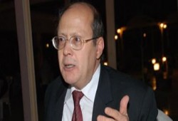 بلاغ للنائب العام يطالب بضبط وإحضار عبد الحليم قنديل