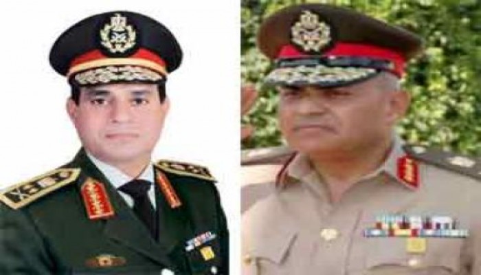 السيسي وصدقي يهنئان الرئيس مرسي بالعام الجديد