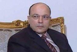 النائب العام يتسلم تقرير "تقصي الحقائق" حول الثورة ويشكل فريقا للتحقيق