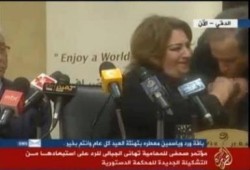 غضب شعبي من التجاهل الإعلامي  لتقبيل يد تهاني
