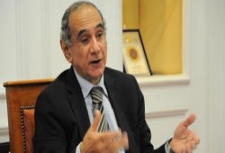 وزير الاسكان: مشروع تنمية محور قناة السويس سيقلب المنطقة والعالم