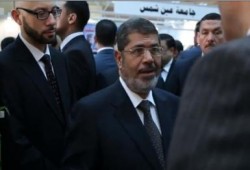 جولة مع الرئيس في معرض الكتاب (متلفز)