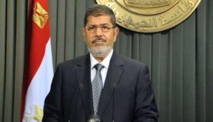 الرئيس يعزي أسر قتلى أحداث اليوم من المدنيين والشرطة في السويس