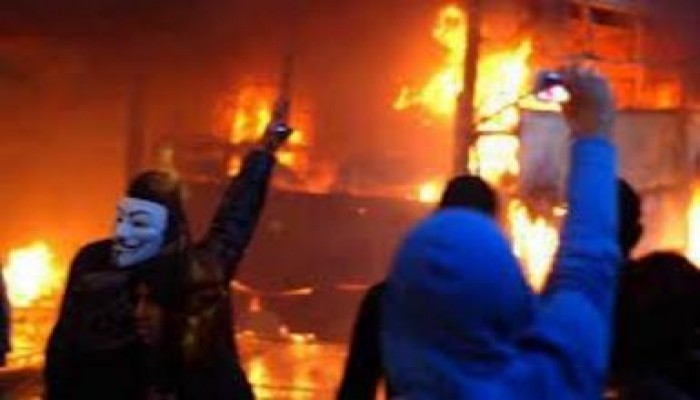 في جريمة نكراء: ميليشيات جبهة الانقاذ تحرق مسجد عمر بن عبد العزيز