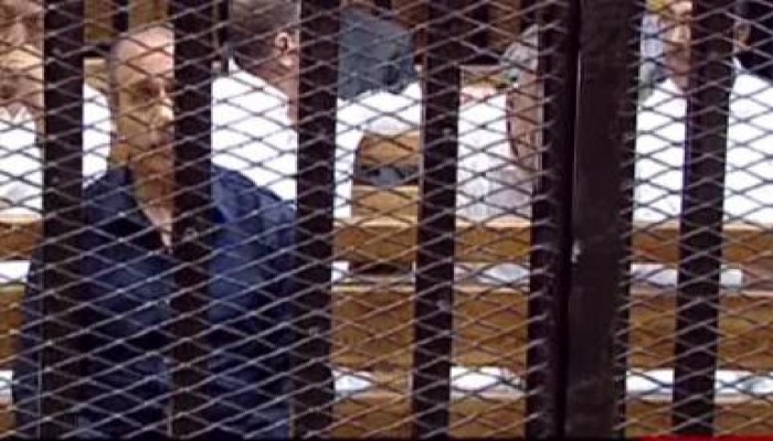 حبس العادلي ومساعديه 3 سنوات وغرامة 2 مليون و7 آلاف جنيها
