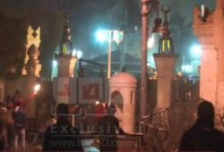 مليشيات جبهة الانقاذ تقذف قصر الاتحادية بوابل من الكرات الحارقة والمولوتوف (متلفز)