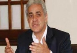 أهالي الجندي وعمرو سعد يضربون حمدين ويطردونه من الجنازة  ويتهمونه بالتحريض علي قتلهم