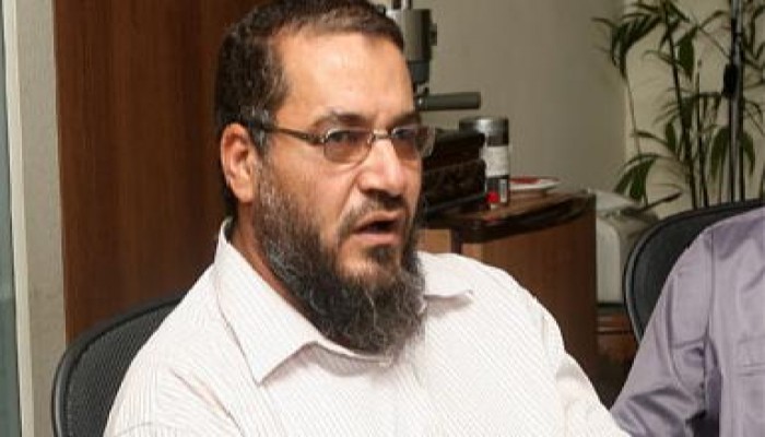 صفوت عبد الغني . جبهة الإنقاذ لا تحرض علي العنف إنما تستخدمه