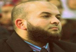 د. عارف: زوجة المخلوع لم تكن توزع الورد على المتظاهرين ونجليه لم يقدما الحلوى من الاتحادية