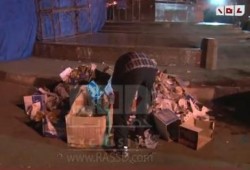متظاهرو " لا للعنف " ينظفون ميدان النهضه قبل الانصراف (متلفز)