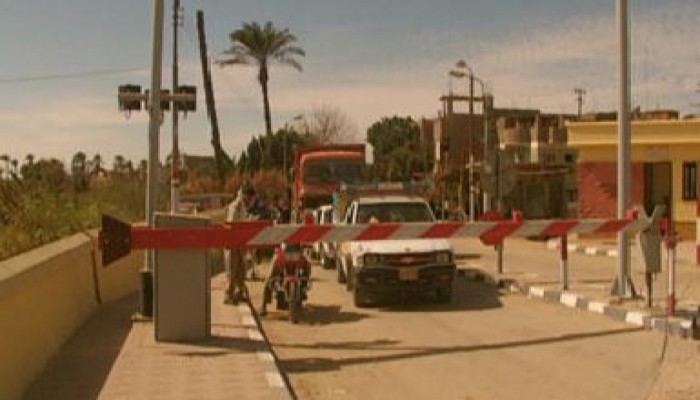 تشغيل مزلقانات إلكتروني بصعيد مصر " متلفز "