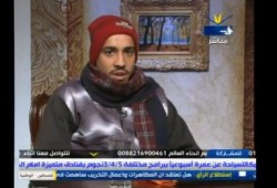 مواطن يشرح فضائح التحرير توزيع مخدرات وتجارة أعضاء وخراب مصر (متلفز)