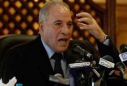 الزند يتطاول على الجزيرة ويصفها (بالخنزيرة ) ويتهمها بالعمالة