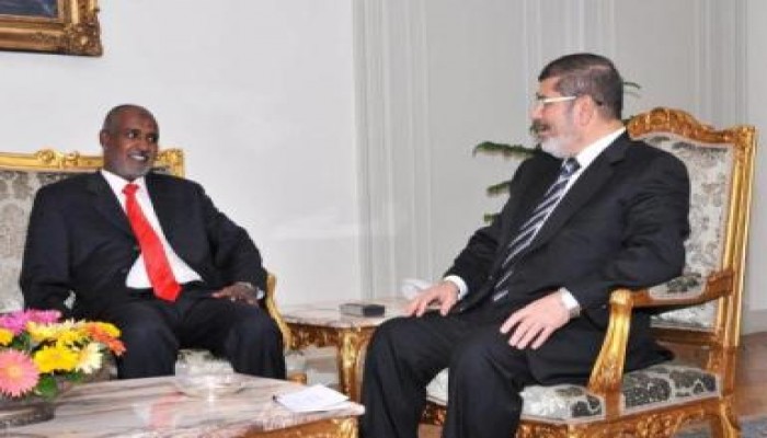 الرئيس مرسي يستقبل وزير الموارد المائية والكهرباء السوداني
