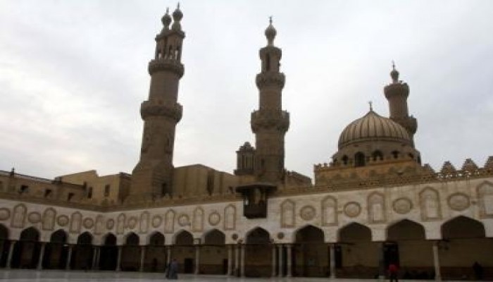 الأزهر يطالب أحرار العالم باتخاذ موقف ضد ركل المصحف بالأقصى