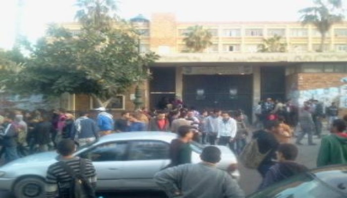 طلاب حزب الدستور يعتدون علي طلاب مصر القوية بسبب خسارتهم في مجلس اتحاد آداب الإسكندرية