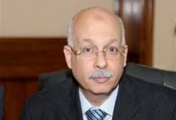 وزير الصحة يفتتح حملة التطعيم ضد شلل الأطفال