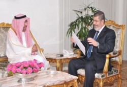 الرئيس مرسي يستقبل سفير دولة قطر