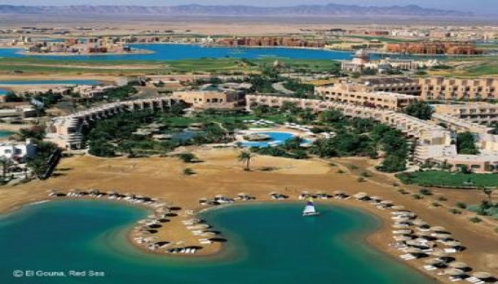 مطار الغردقة يستقبل 11 ألف سائح و ميناء الإسكندرية يستقبل 2685 سائحاً من جنسيات مختلفة