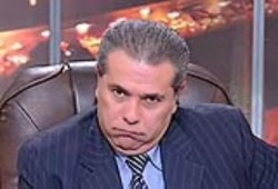 النائب العام يرفض طلب عكاشة بوقف تنفيذ حبسه 6 أشهر ويطالب  الداخلية بضبطه