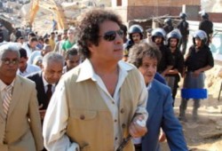 الإنتربول يلقي القبض على قذاف الدم في القاهرة