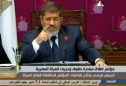 الرئيس مرسي للاعلاميين: لا تضطروني إلى اتخاذ اجراء عنيف (متلفز)