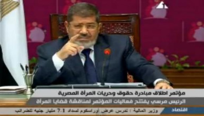 الرئيس مرسي للاعلاميين: لا تضطروني إلى اتخاذ اجراء عنيف (متلفز)