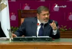 الرئيس مرسي مهددا الفلول: يمكن أن نضحي بمجموعة من أجل مصلحة الوطن (متلفز)