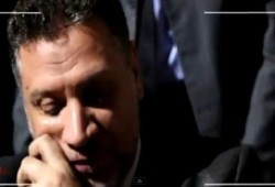 شاهد دموع وزير الشباب وسط برلمان الطلائع  " متلفز "