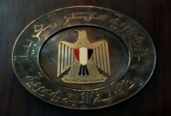 الرئاسة: حكومة قنديل مستمرة فى عملها والنائب العام باق في منصبه