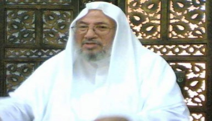 القرضاوي : مخالفي الإخوان دأبون علي تشويههم