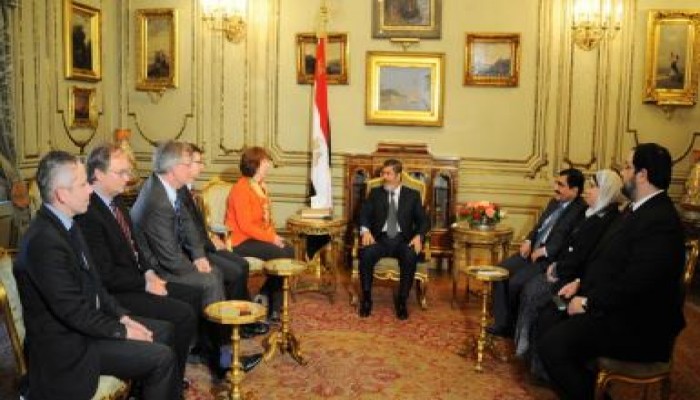 الرئيس يستقبل "آشتون"  ويعرب عن أهمية دور الاتحاد الأوروبى فى دعم مصر