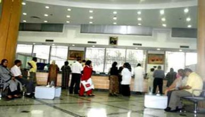 شركات الصرافة تمتنع عن شراء الدولار وسط توقعات بهبوط سعره