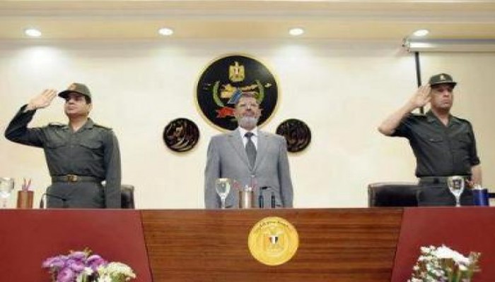 الرئيس مرسي يوافق على ترقية قادة الأفرع الرئيسية بالجيش إلى رتبة فريق