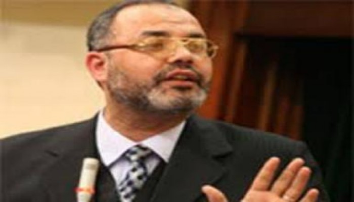 الحسيني يتفقد أهالي المنزل المنهار ويدبر لهم مسكن وتعويض مالي " متلفز "