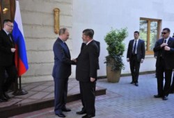 الرئيس مرسي يغادر روسيا بعد زيارة استغرقت يومين