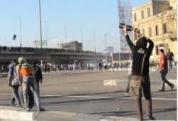 مليشيات جبهة الخراب تحمل اسلحة غريبة من نوعها " متلفز "