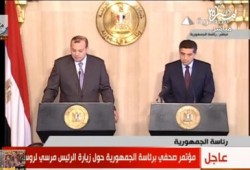 حاتم صالح وزير الصناعة: اقتربنا جدًا من الاكتفاء الذاتى للقمح"متلفز"