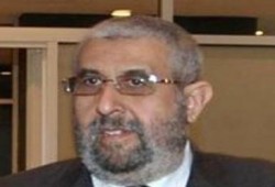 شريف هدارة. خبير الهندسة التقنية ومصمم خزانات ومضخات النفط وزيرًا للبترول والثروة المعدنية
