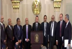 مؤتمر صحفي لرئيس الوزراء بخصوص التعديلات الوزارية (بث مباشر)