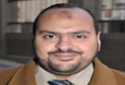 ياسر محرز : يحذر القوي المضادة للثورة تحاول شق الصف الثوري الحقيقي
