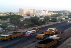 الأسكندرية .. أعمال رصف لطريق المحمودية (صور)