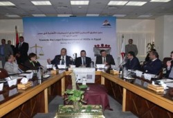 قنديل وياسر علي يناقشان المسودات الثمانية لقانون الجمعيات الأهلية