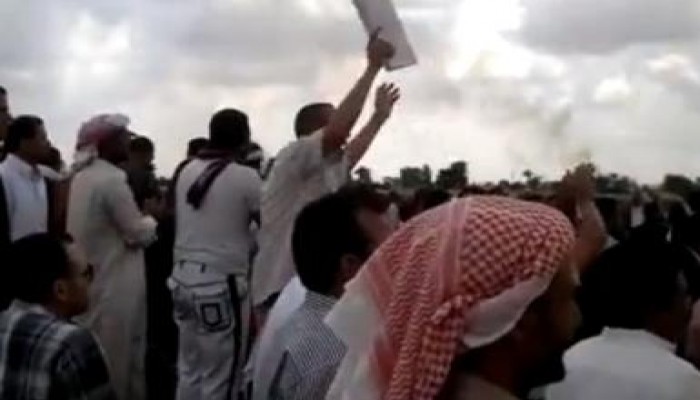 استقبال حار للرئيس من أهالي قرى بنجر السكر ببرج العرب (متلفز)