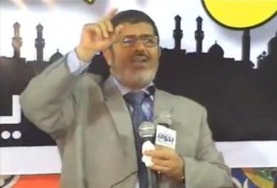 الرئيس يدعو على مبارك ويطالب الإخوان ببذل التضحيات والصبر.. قبل الثورة بـ 5 شهور (متلفز)