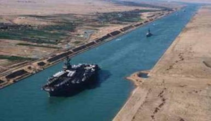 عبور35 سفينة المجرى الملاحى لقناة السويس