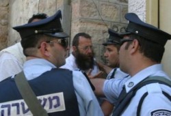 4 قتلى ورهائن في سطو على بنك صهيوني