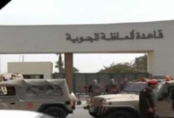 مطار ألماظة يستعد لاستقبال الجنود بحضور الرئيس مرسى  وقنديل والسيسي