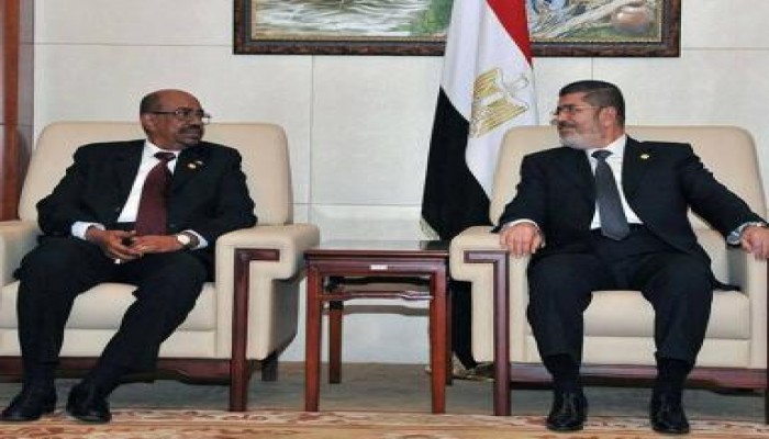 مرسي و البشير يتفقان على الإسراع في استكمال الاجراءات الخاصة بافتتاح الطريق البري