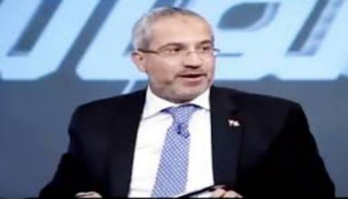 مراد علي : هناك من يصر علي جر الجيش والشرطة للصراع السياسي